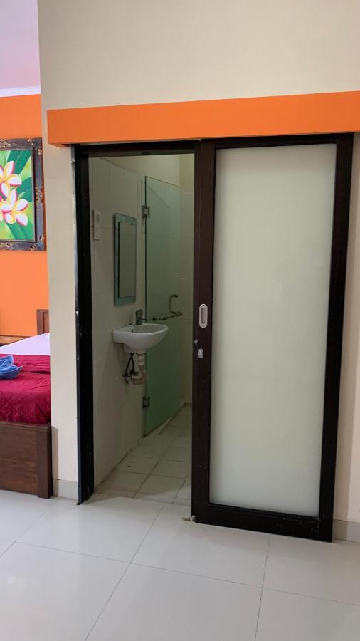 Taxa Uma Guest House Kuta  Exterior photo