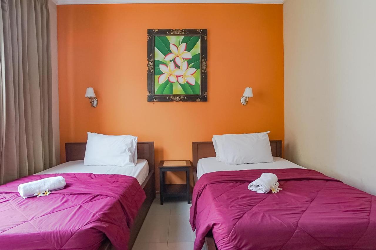 Taxa Uma Guest House Kuta  Exterior photo