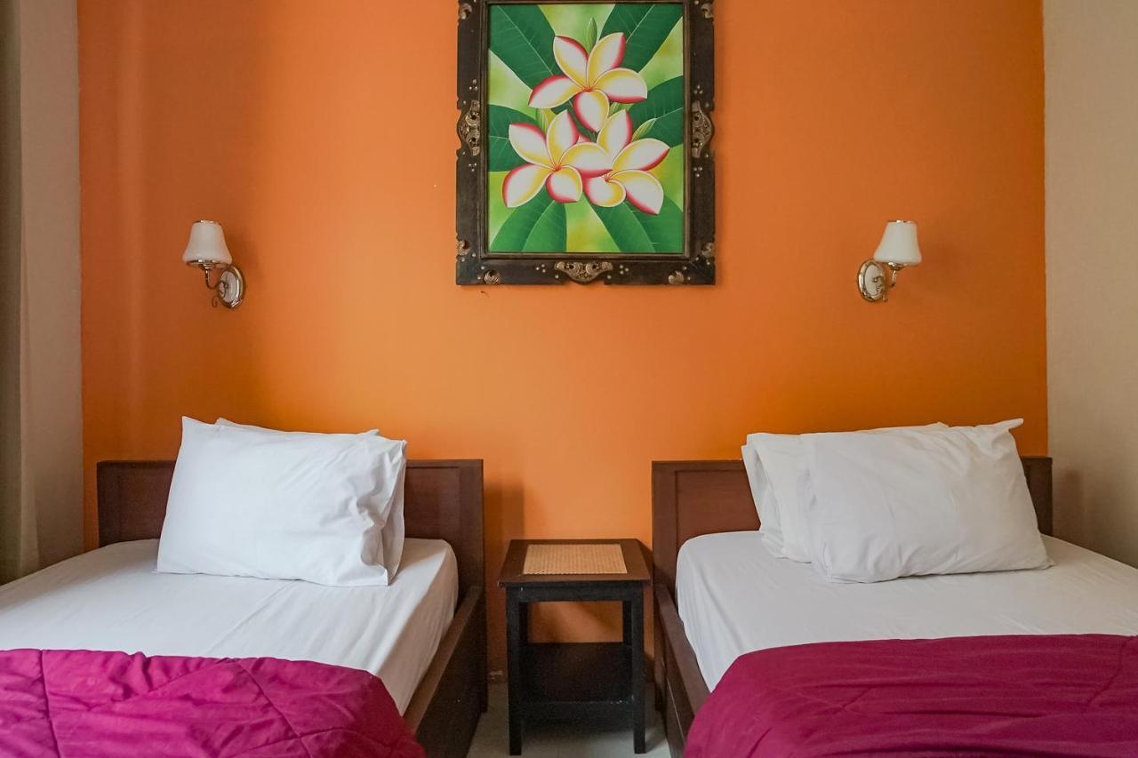 Taxa Uma Guest House Kuta  Exterior photo